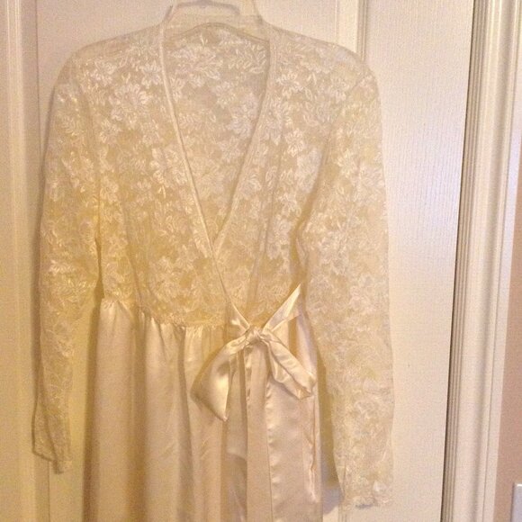 Vintage Marks & Spencer Lace Cream Bathrobe Robe Size UK 8-10 Lingerie - Picture 2 of 11